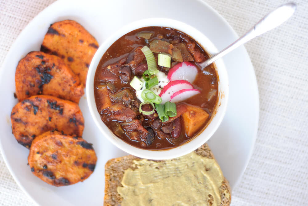 sweet-potato-chili-meal Sweet potato chili by Cookie and Kate